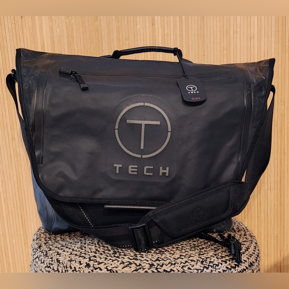 Tumi Other - TUMI - Rare Hydro Sports Waterproof Large Messenger Shoulder Bag Black/Grey-Men